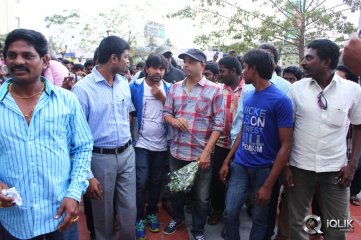 Yevadu Movie Success Tour